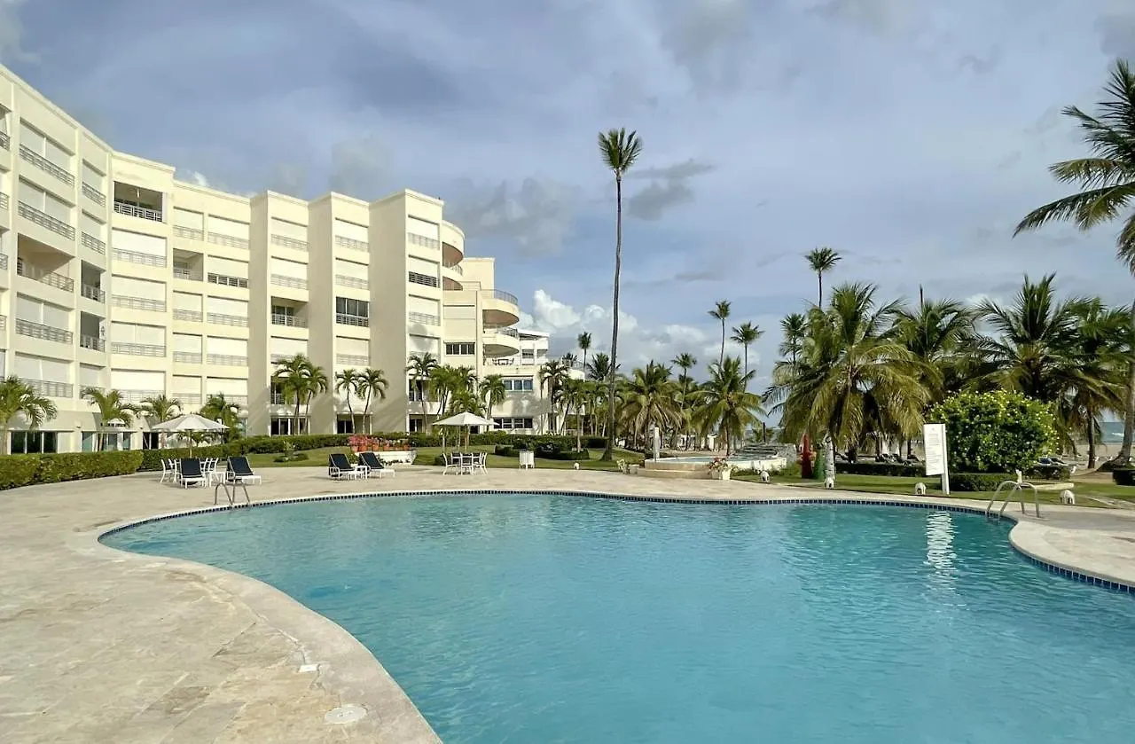 New! Unique Beachfront And Pool View Apartment At Juan Dolio