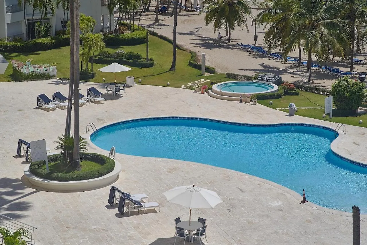 New! Unique Beachfront And Pool View Apartment At Juan Dolio