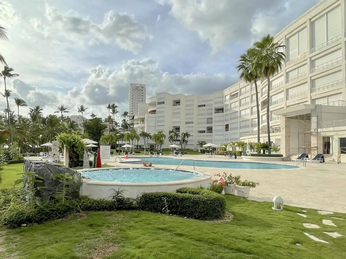 New! Unique Beachfront And Pool View Apartment At Juan Dolio